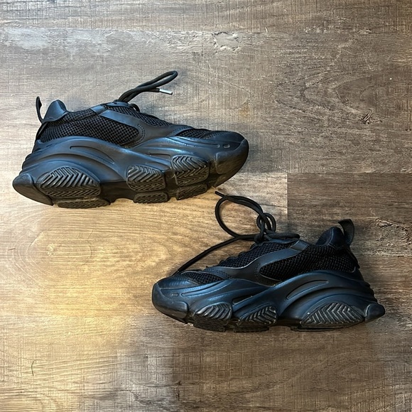 Steve Madden Possession Black Platform Sneakers - Picture 9 of 9